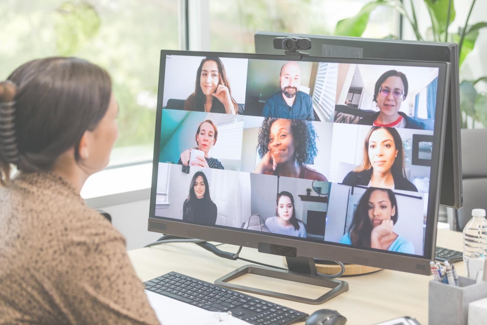 Espace collaboratif où les membres partagent stratégies d'investissement